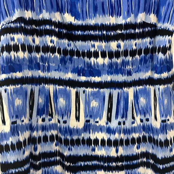 Tahari  Blue and White Patterned Midi Dress Size 16 NWT - Picture 5 of 5